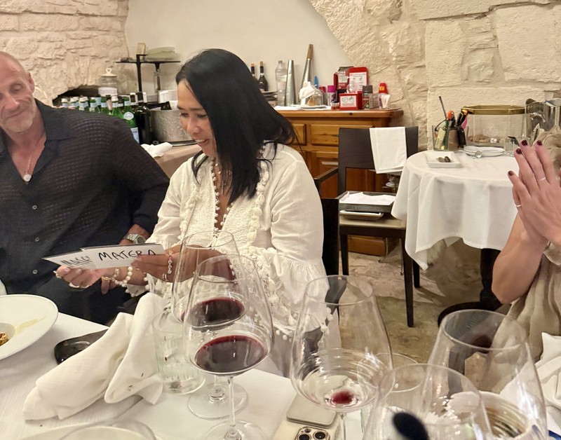 最終夜の食事会ではホストのちよみさんに感謝の想いをしたためたラブレターを贈呈。