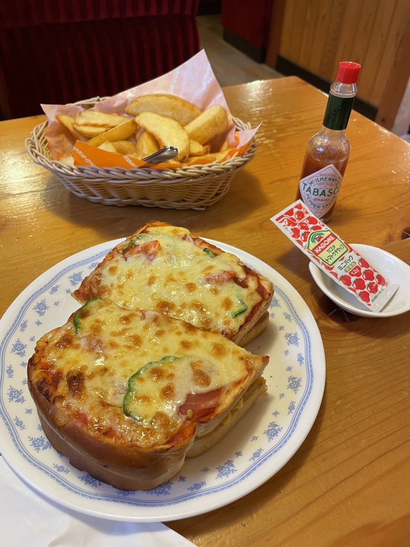 massi   マッシ　思考する食欲　イタリア  ケチャップ　LEON