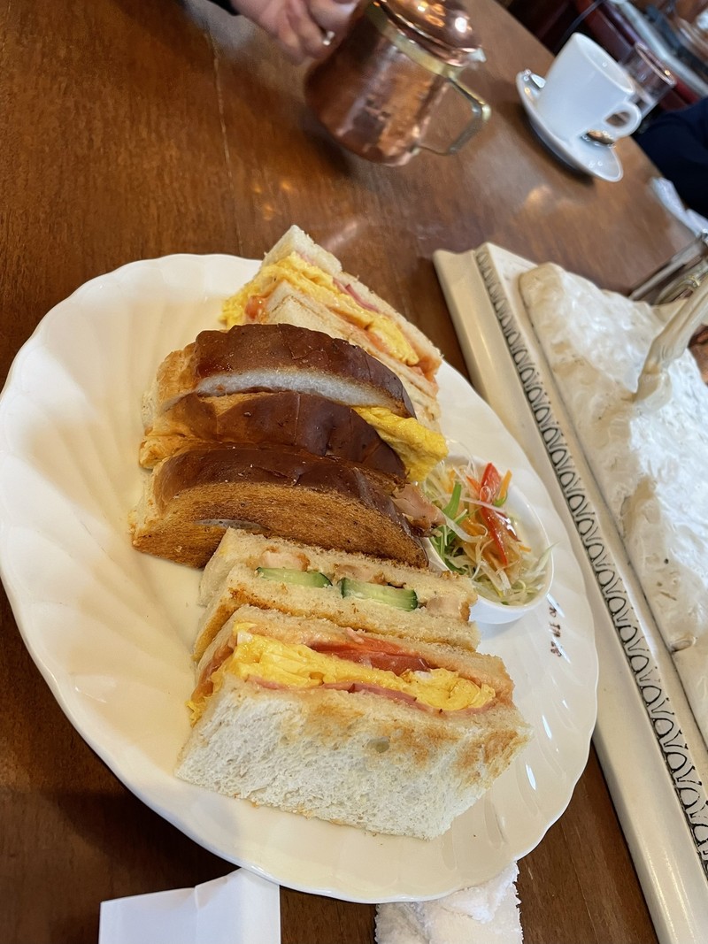 massi   マッシ　思考する食欲　イタリア  ケチャップ　LEON