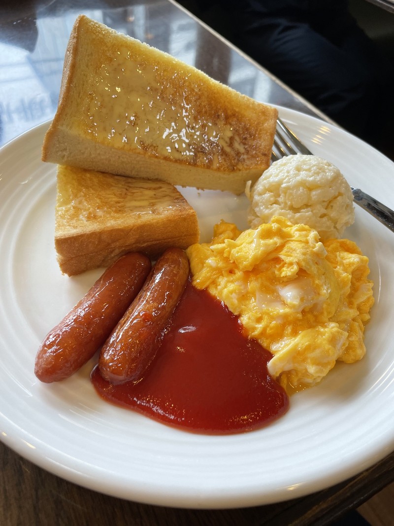 massi   マッシ　思考する食欲　イタリア  ケチャップ　LEON