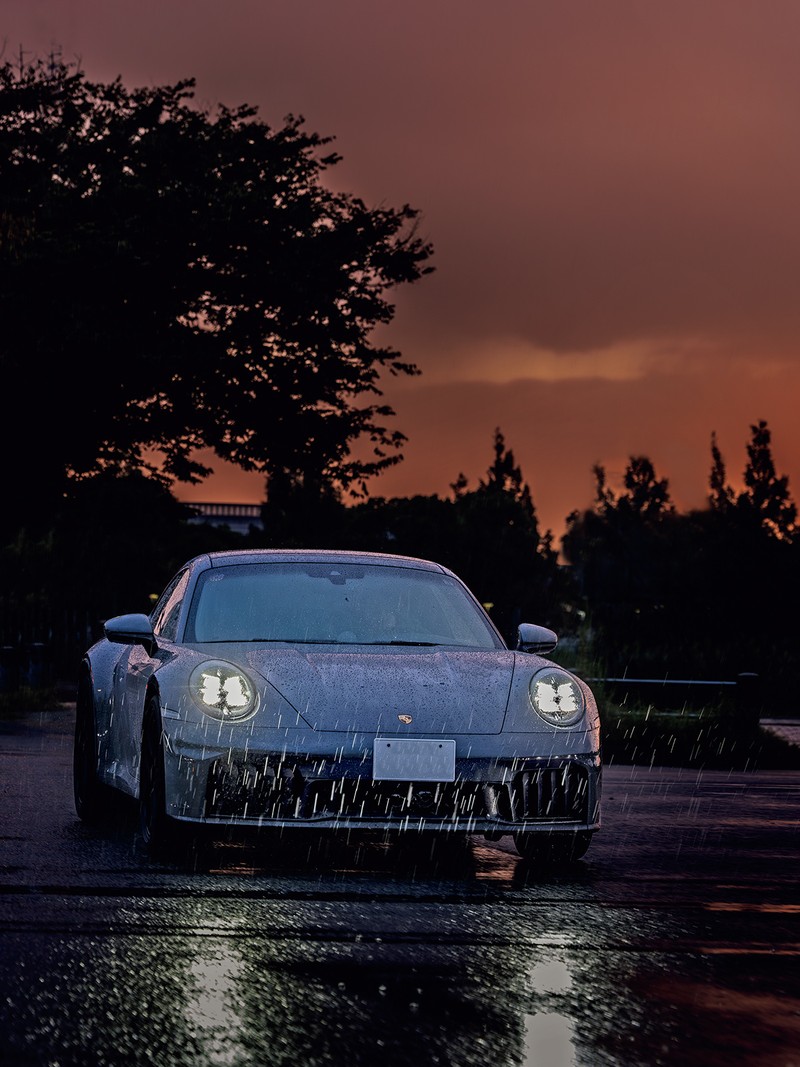 ポルシェ　ハイブリッド911　カレラGTS