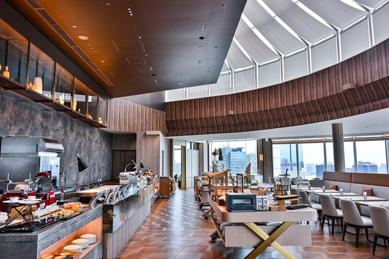 「Sky Bar & Dining Stellar Garden」のダイニングエリア。