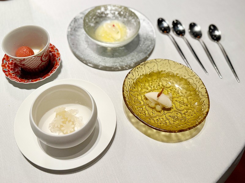 白豆やライチのアイスクリーム。