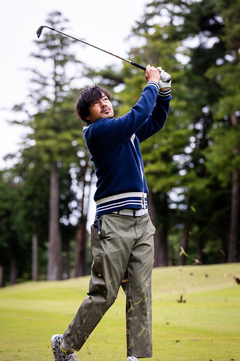 ザ・ゴルフクラブ竜ヶ崎　松井大輔（まつい・だいすけ）　カーディガン2万6400円、ポロシャツ1万5400円、パンツ2万5300円／すべてラコステ（ラコステお客様センター）