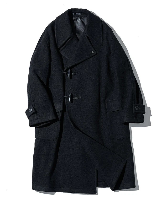 コート¥167,200／タリアトーレ（買えるLEON）