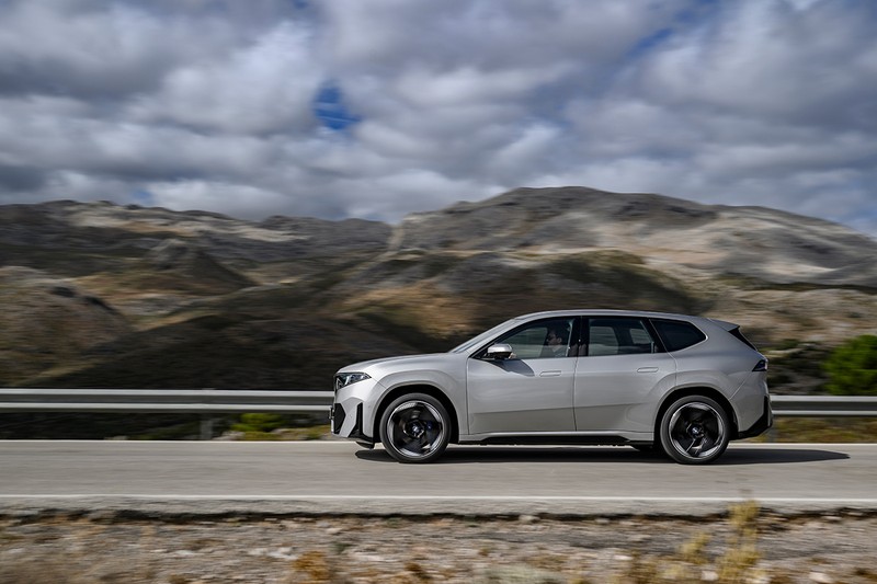 コンピューター制御で超がつくぐらい快適な乗り心地を実現。