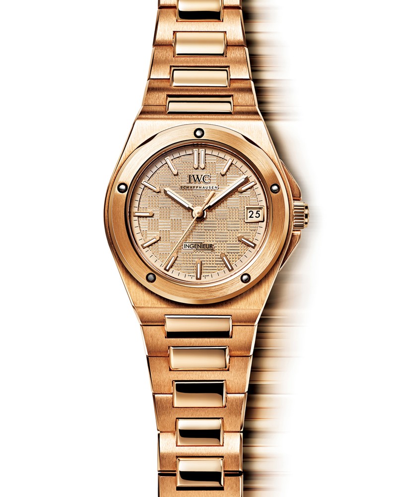 「インヂュニア・オートマティック 35」自動巻き、18KRGケース（35.1mm）×ブレスレット。10気圧防水。628万6500円／IWCシャフハウゼン