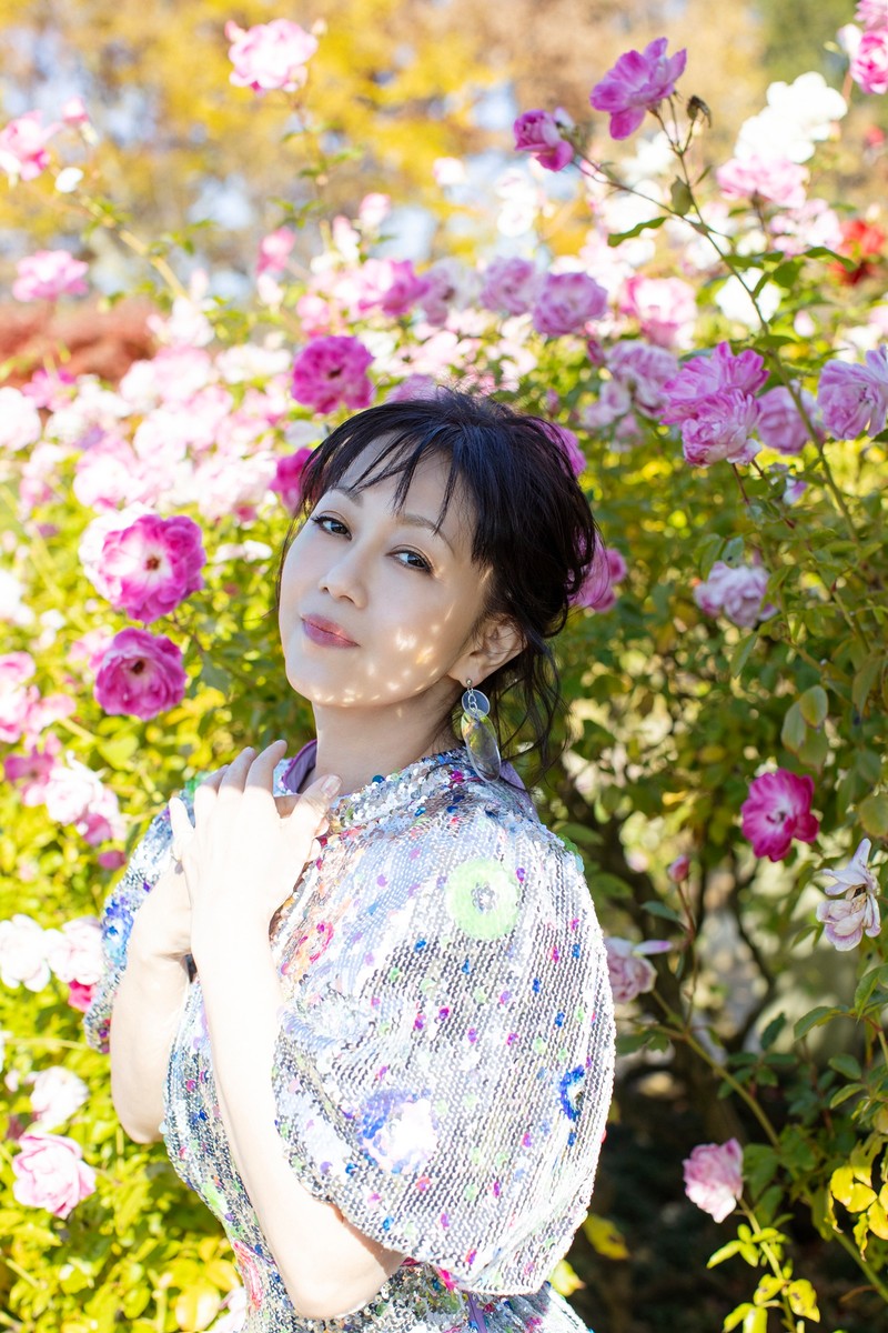 美しい人　浅香唯　WebLEON　LEON　スケバン刑事