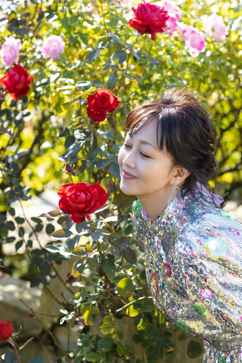 美しい人　浅香唯　WebLEON　LEON　スケバン刑事