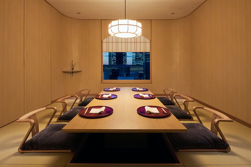 「銀座がゆう」は、用途に応じたさまざまな個室のご用意あり。デートに親族にお仕事にとニーズに応えてくれますよ。