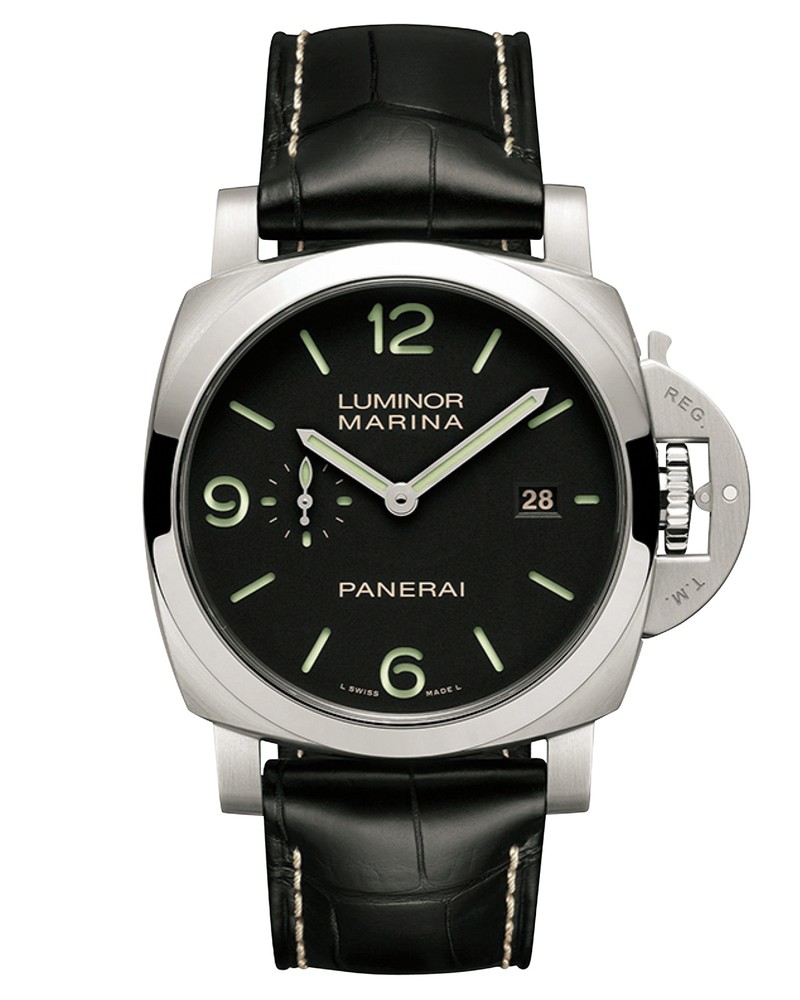 「ルミノール マリーナ PAM03312」自動巻き、SSケース（44mm）、アリゲーターストラップ、500m防水。132万円／パネライ（オフィチーネ パネライ）