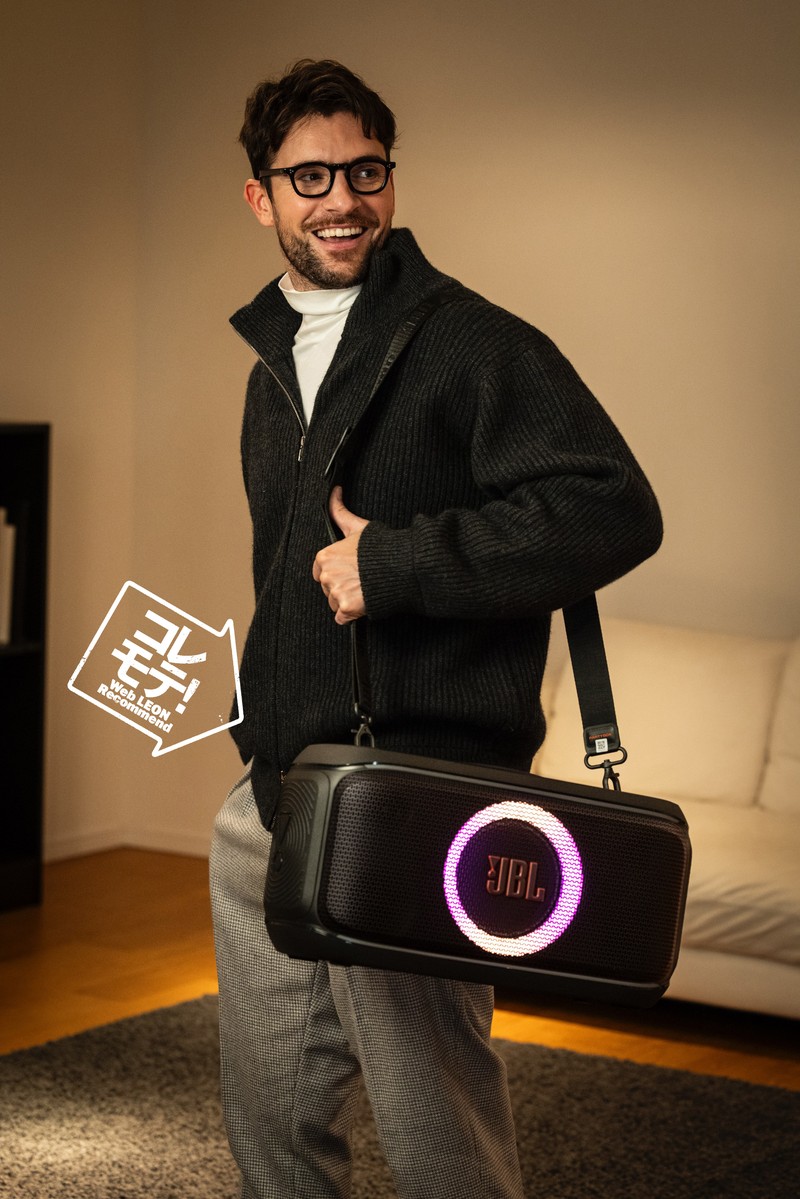 「STAN.」加湿器。3万3000円／象印マホービン