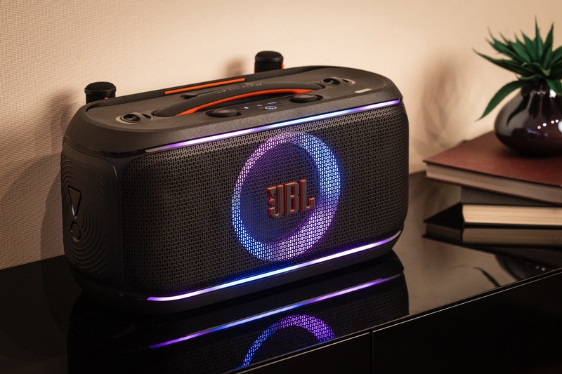 「STAN.」加湿器。3万3000円／象印マホービン