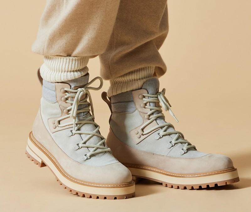 パンツ、ニット、ブーツ、着こなし、コーデ