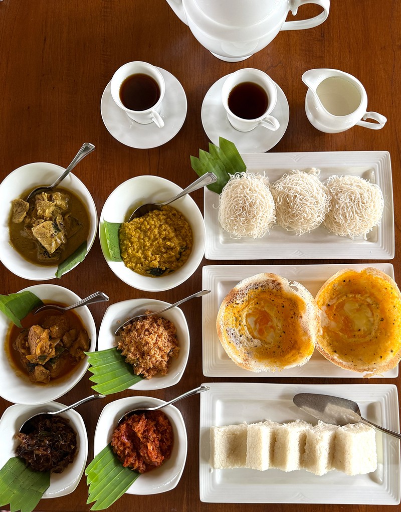 朝食のカレーセット