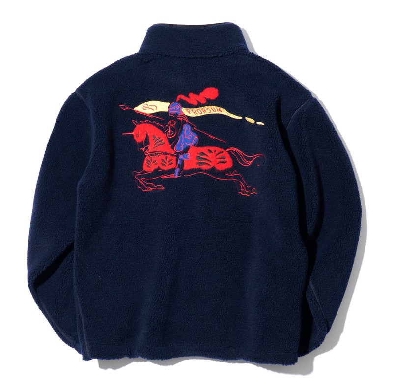 フリースブルゾン27万7200円／バーバリー（バーバリー・ジャパン）