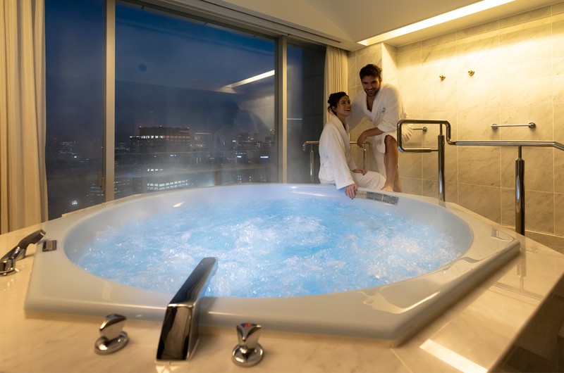 「STAN.」加湿器。3万3000円／象印マホービン