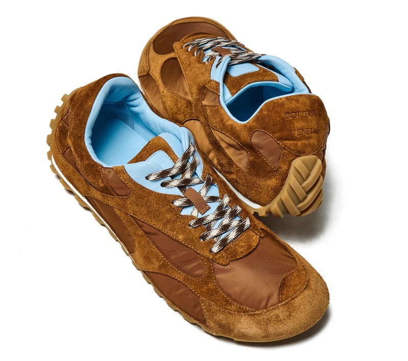 ボッテガ・ヴェネタ、スニーカー、スエード、冬、イケオジ